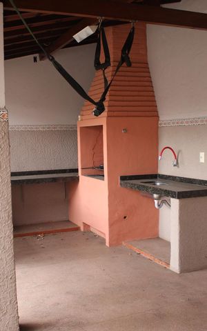 Casa à venda com 557m², 5 quartos e 4 vagasÁrea comum