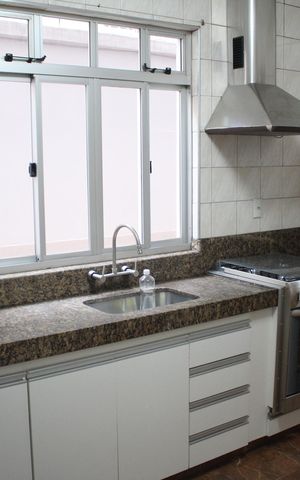 Casa à venda com 557m², 5 quartos e 4 vagasCozinha