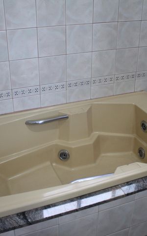 Casa à venda com 557m², 5 quartos e 4 vagasBanheiro da Suíte