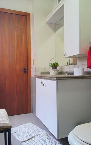Apartamento à venda com 458m², 3 quartos e 4 vagasBanheiro da Suíte 2