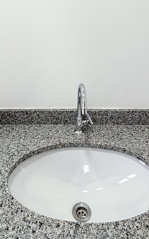 Studio à venda com 33m², 1 quarto e sem vaga Studio à venda com 33m², 1 quarto e sem vagaBanheiro da Suíte
