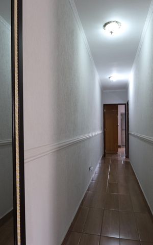 Casa à venda com 277m², 3 quartos e 8 vagasCorredor