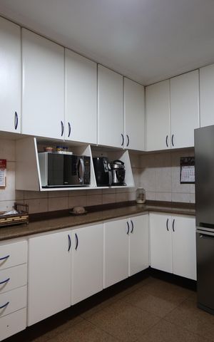 Casa à venda com 277m², 3 quartos e 8 vagasCozinha