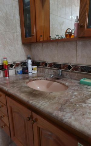 Casa à venda com 277m², 3 quartos e 8 vagasBanheiro da Suíte 1