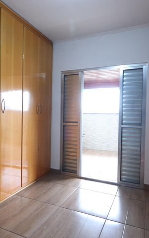 Casa à venda com 277m², 3 quartos e 8 vagasSuíte 2