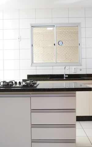 Apartamento para alugar com 82m², 2 quartos e 2 vagasCozinha