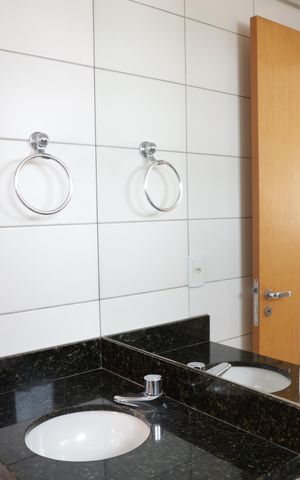 Apartamento para alugar com 82m², 2 quartos e 2 vagasBanheiro da Suíte 2