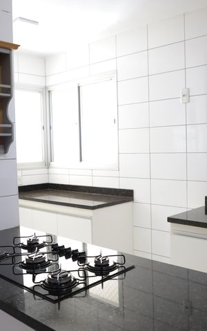 Apartamento para alugar com 82m², 2 quartos e 2 vagasCozinha