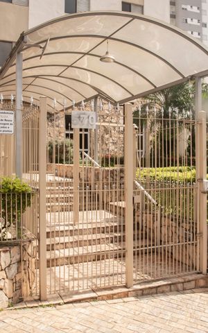 Apartamento à venda com 66m², 2 quartos e 1 vagaFrente