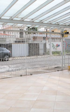 Casa à venda com 158m², 4 quartos e 2 vagasGaragem