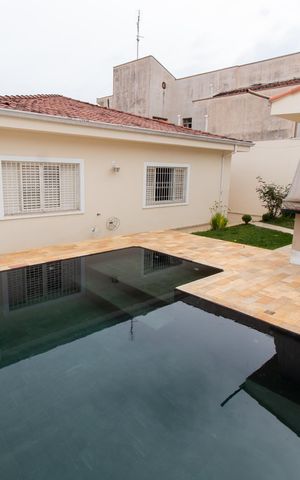 Casa para alugar com 194m², 3 quartos e 4 vagasÁrea comum