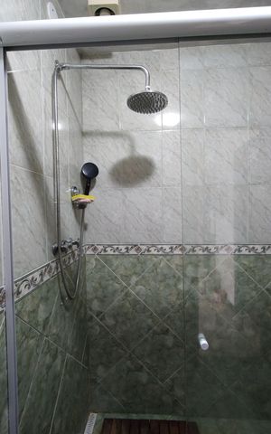 Casa de condomínio para alugar com 500m², 4 quartos e 2 vagasBanheiro Social