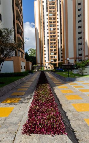 Apartamento à venda com 131m², 3 quartos e 3 vagas Apartamento à venda com 131m², 3 quartos e 3 vagasÁrea comum