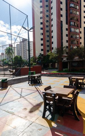 Apartamento à venda com 131m², 3 quartos e 3 vagas Apartamento à venda com 131m², 3 quartos e 3 vagasÁrea comum