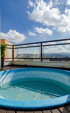 Apartamento à venda com 131m², 3 quartos e 3 vagas Apartamento à venda com 131m², 3 quartos e 3 vagasÁrea comum
