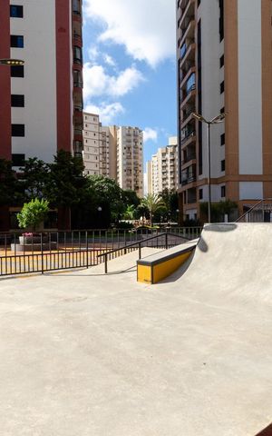 Apartamento à venda com 131m², 3 quartos e 3 vagas Apartamento à venda com 131m², 3 quartos e 3 vagasPista de Skate