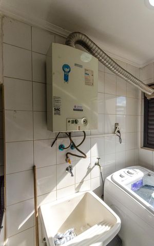 Apartamento à venda com 131m², 3 quartos e 3 vagas Apartamento à venda com 131m², 3 quartos e 3 vagasÁrea de Serviço