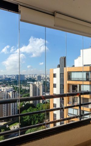 Apartamento à venda com 131m², 3 quartos e 3 vagas Apartamento à venda com 131m², 3 quartos e 3 vagasSala - Varanda