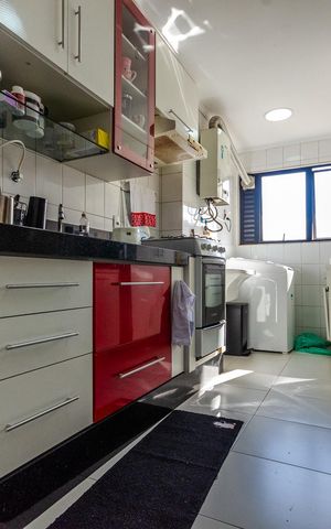 Apartamento à venda com 131m², 3 quartos e 3 vagas Apartamento à venda com 131m², 3 quartos e 3 vagasCozinha