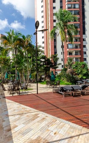 Apartamento à venda com 131m², 3 quartos e 3 vagas Apartamento à venda com 131m², 3 quartos e 3 vagasPiscina