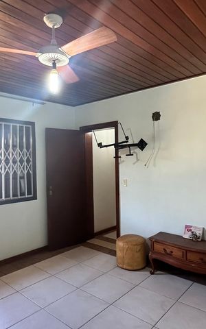 Casa de condomínio à venda com 600m², 6 quartos e 4 vagas Casa de condomínio à venda com 600m², 6 quartos e 4 vagasQuarto 5