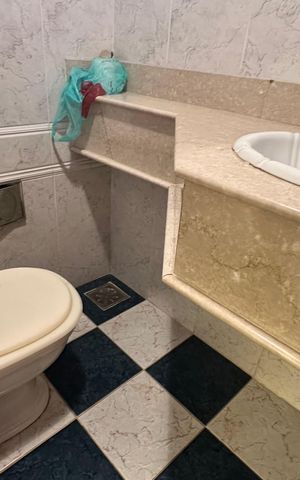 Casa de condomínio à venda com 600m², 6 quartos e 4 vagas Casa de condomínio à venda com 600m², 6 quartos e 4 vagasLavabo