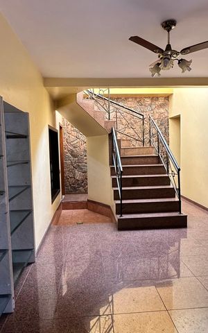 Casa de condomínio à venda com 600m², 6 quartos e 4 vagas Casa de condomínio à venda com 600m², 6 quartos e 4 vagasSala