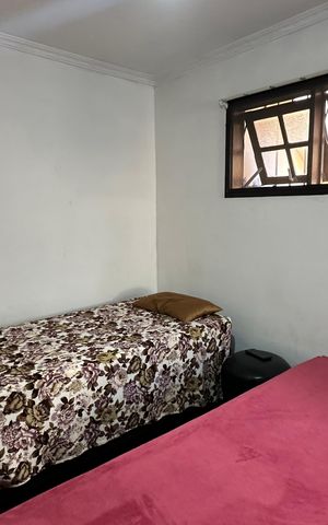 Casa de condomínio à venda com 600m², 6 quartos e 4 vagas Casa de condomínio à venda com 600m², 6 quartos e 4 vagasQuarto 1