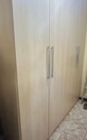 Casa de condomínio à venda com 600m², 6 quartos e 4 vagas Casa de condomínio à venda com 600m², 6 quartos e 4 vagasQuarto de Serviço