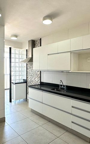 Apartamento à venda com 167m², 3 quartos e 2 vagas Apartamento à venda com 167m², 3 quartos e 2 vagasCozinha