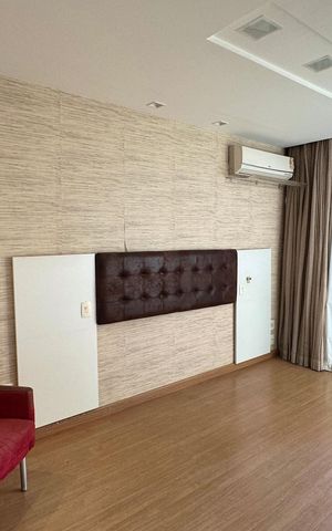 Apartamento à venda com 167m², 3 quartos e 2 vagas Apartamento à venda com 167m², 3 quartos e 2 vagasSuíte