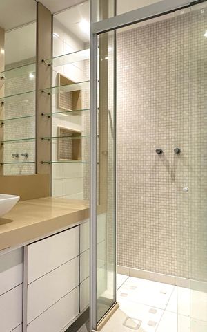 Apartamento à venda com 167m², 3 quartos e 2 vagas Apartamento à venda com 167m², 3 quartos e 2 vagasBanheiro da Suíte
