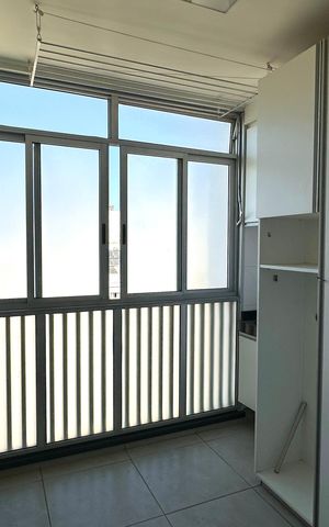 Apartamento à venda com 167m², 3 quartos e 2 vagas Apartamento à venda com 167m², 3 quartos e 2 vagasÁrea de Serviço