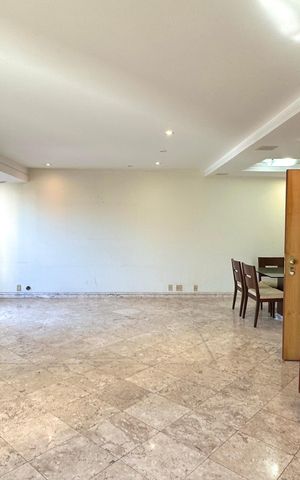 Apartamento à venda com 167m², 3 quartos e 2 vagas Apartamento à venda com 167m², 3 quartos e 2 vagasSala