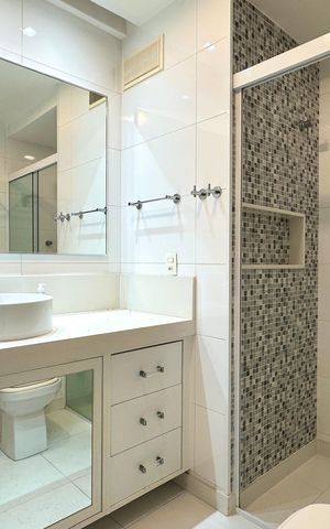 Apartamento à venda com 167m², 3 quartos e 2 vagas Apartamento à venda com 167m², 3 quartos e 2 vagasBanheiro Social