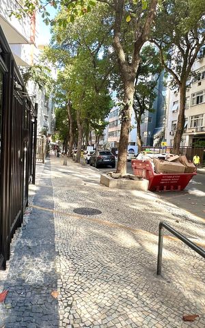 Apartamento à venda com 167m², 3 quartos e 2 vagas Apartamento à venda com 167m², 3 quartos e 2 vagasFachada