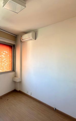 Apartamento à venda com 167m², 3 quartos e 2 vagas Apartamento à venda com 167m², 3 quartos e 2 vagasQuarto 1