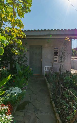 Casa à venda com 330m², 7 quartos e 3 vagas Casa à venda com 330m², 7 quartos e 3 vagasÁrea comum