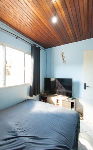 Casa à venda com 330m², 7 quartos e 3 vagas Casa à venda com 330m², 7 quartos e 3 vagasQuarto 3