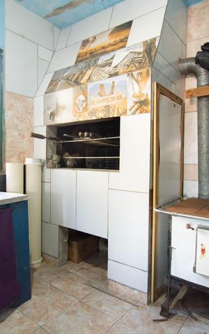 Casa à venda com 330m², 7 quartos e 3 vagas Casa à venda com 330m², 7 quartos e 3 vagasÁrea Gourmet