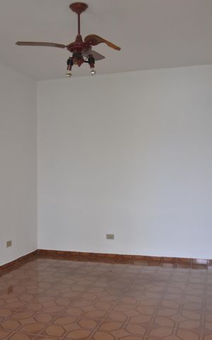 Casa à venda com 253m², 3 quartos e sem vagaedícula 
