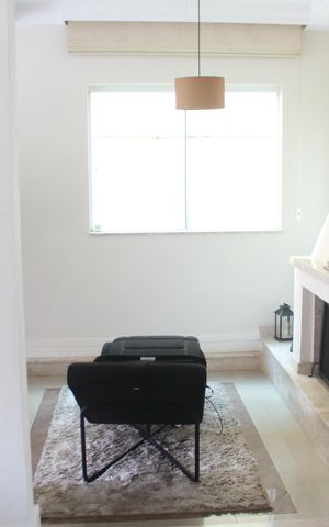 Casa à venda com 473m², 3 quartos e 8 vagasSala