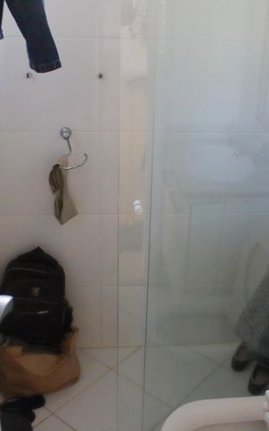 Casa à venda com 473m², 3 quartos e 8 vagasBanheiro de serviço