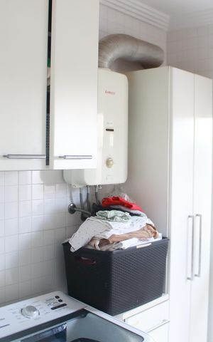 Casa à venda com 473m², 3 quartos e 8 vagasLavanderia