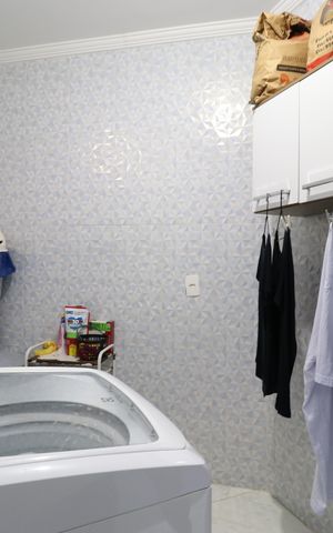 Casa à venda com 328m², 4 quartos e 6 vagasÁrea de Serviço