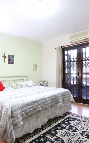 Casa à venda com 328m², 4 quartos e 6 vagasQuarto