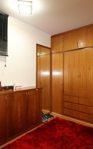 Casa à venda com 328m², 4 quartos e 6 vagasSuíte 2
