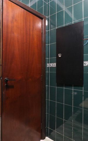 Casa à venda com 328m², 4 quartos e 6 vagasLavabo