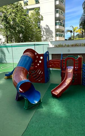 Apartamento para alugar com 120m², 3 quartos e 2 vagas Apartamento para alugar com 120m², 3 quartos e 2 vagasÁrea comum - Playground