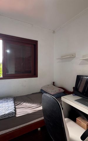 Casa à venda com 200m², 3 quartos e 3 vagas Casa à venda com 200m², 3 quartos e 3 vagasQuarto 2